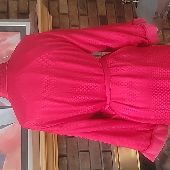 Victorias Secret red robe terry cloth inner lining satin look outer shell size M - Picture 6 of 16